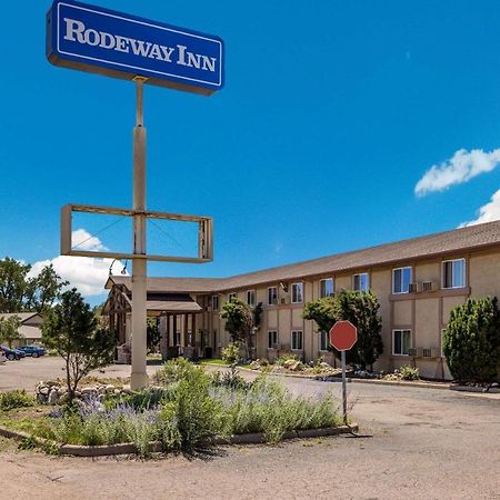 Rodeway Inn Colorado Springs Exterior photo